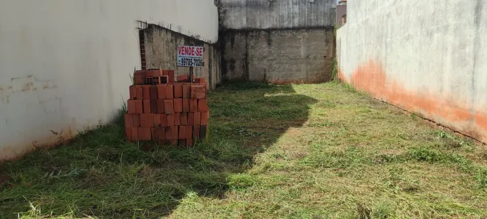 Vendo terreno comercial avenida Wanel Ville