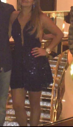 Vestido de festa Paetê e detalhes em tule Azul marinho