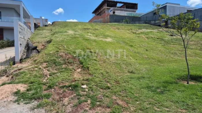 Terreno à venda no Condomínio Entre Verdes em Campinas na Davanti Imóveis.
