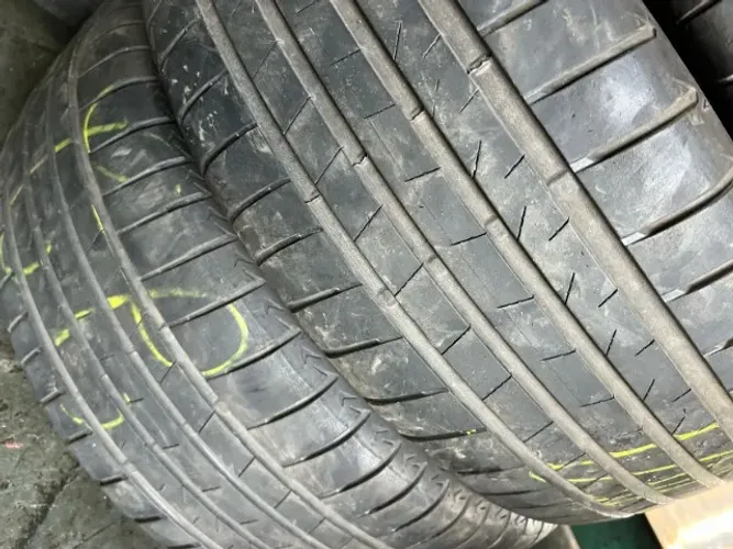 Pneu 235/55/18 Bridgestone 80 % Vida Util.