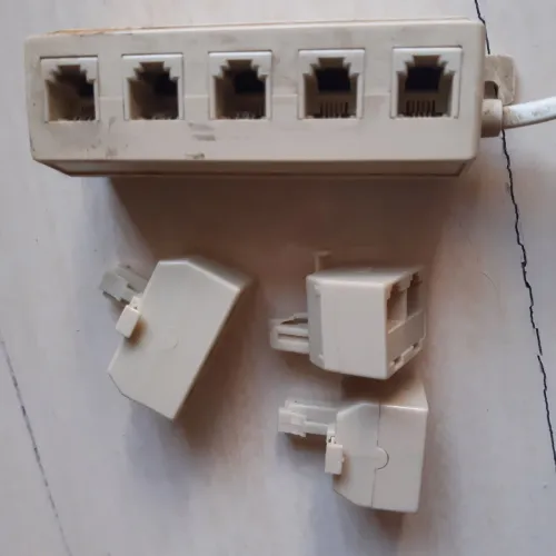 Adaptadores para telefone convencional e cabos
