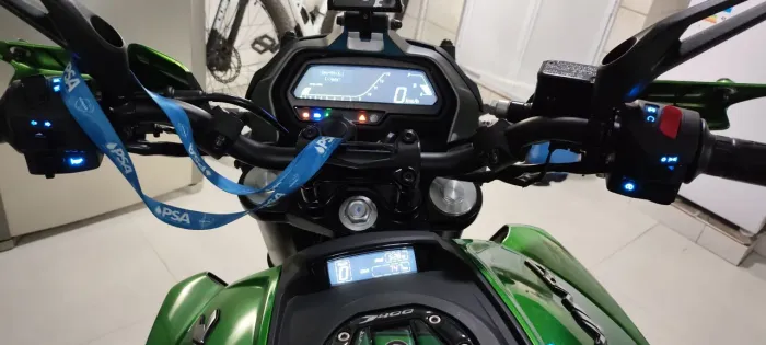Dominar 400 com apenas 850 km moto novíssima com todos os acessórios