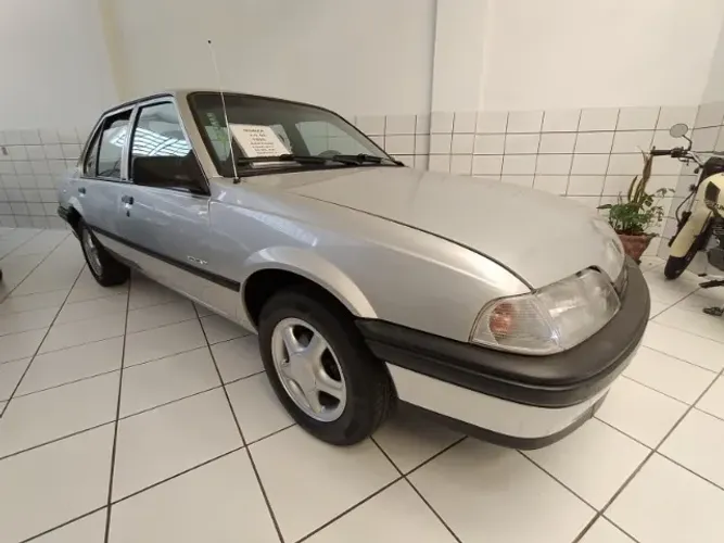 Chevrolet Monza GL 2.0 Efi/sl/l/650/club/barc.2e4p 1996