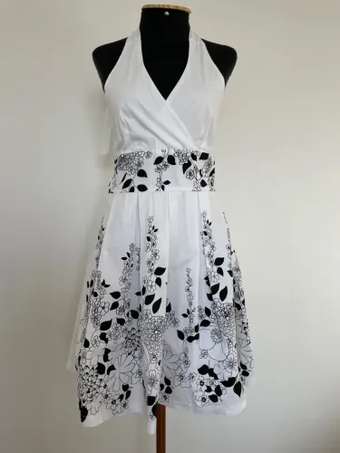 Vestido branco com estampa floral tam M da Billie Brothers