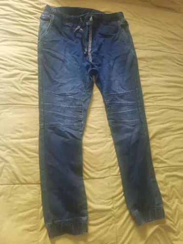 Calça jogger clok house