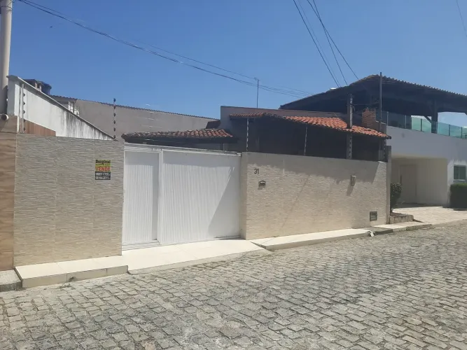 Imóvel para venda possui 135 metros quadrados com 3 quartos em Emaús - Parnamirim - RN