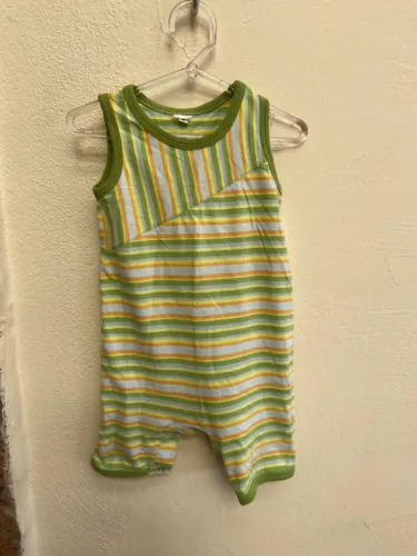 Macacão de bebê 