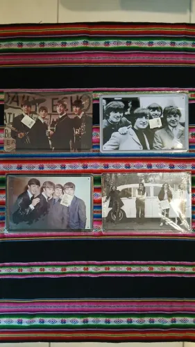 Placas decorativas dos Beatles