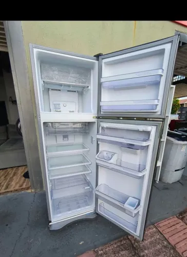 Geladeira inox Frost Free entrego dou garantia hoje