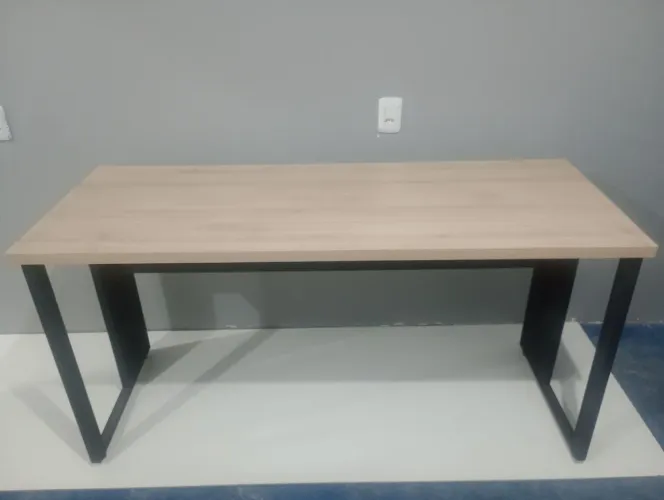 Mesa de escritório linha industrial