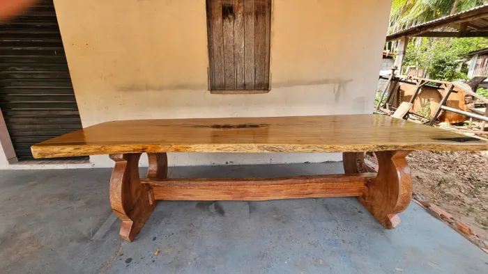 Vendo mesa rústica de piquiá 