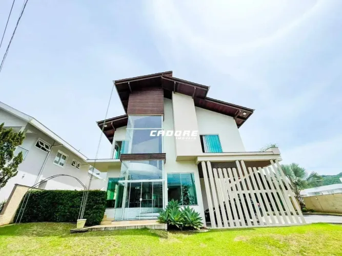 Casa à Venda em Blumenau Condomínio Fechado | Cadore Imóveis