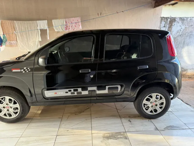 Fiat Uno Vivace/rua 1.0 EVO Fire Flex 8V 5P 2013