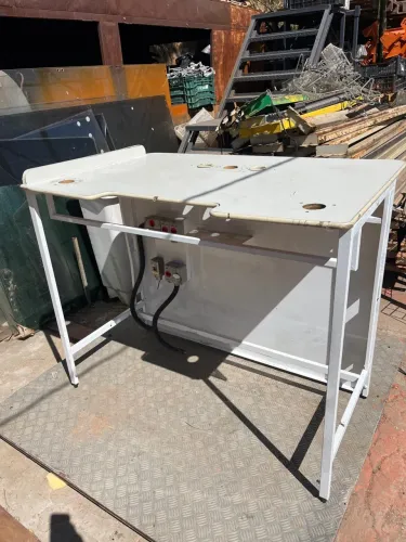 Mesa de trabalho industrial