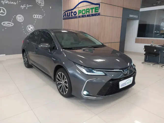 Toyota Corolla Altis Prem. Hybrid 1.8 Flex AUT 2023