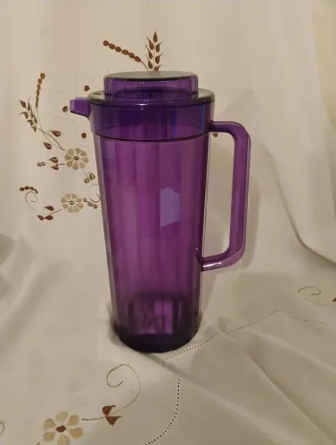 Jarra roxo de policarbonato da Tupperware 