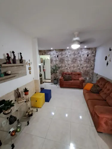Casa  em rua particular a 20 minutos do centro de Campo Grande, próximo Estrada Do Campinh