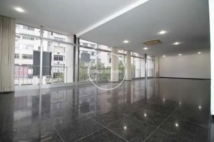 Apartamento com 300m² em planta circular com varanda no Flamengo, 4 quartos (1 ampla suíte