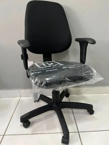 Cadeira Executiva Giratória Job BackSystem Com Braços - Crepe Preto - Frisokar