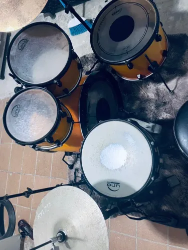 Bateria acústica RMV completa.