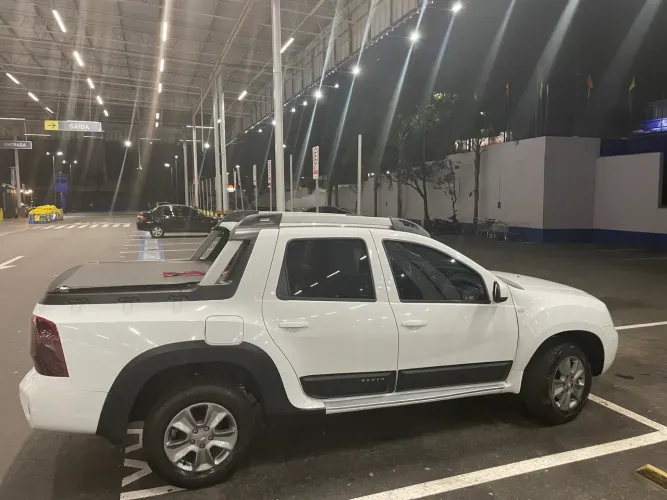 Renault Duster Oroch Dyna. 2.0 Hi-flex 16V Aut. 2018