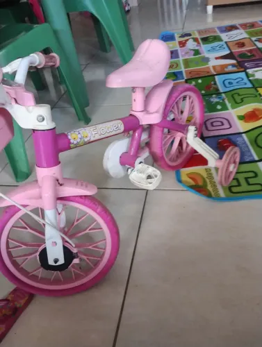 Bicicleta infantil feminina