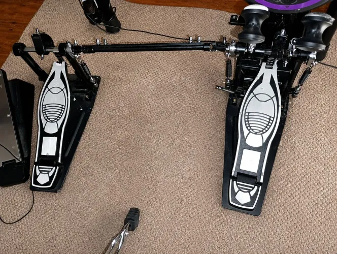 Pedal duplo