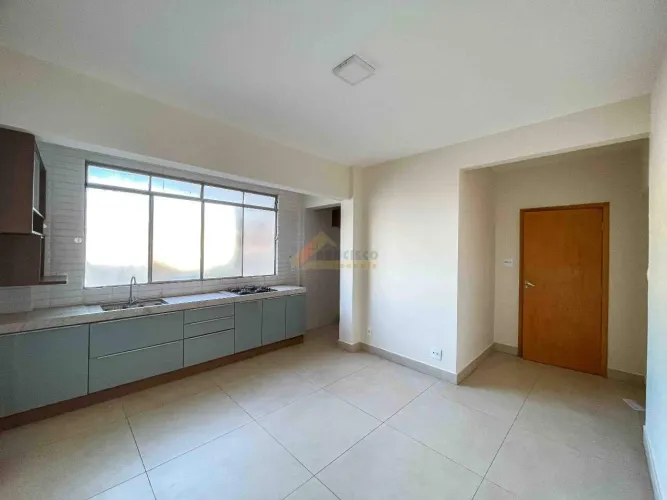 Apartamento localizado no bairro Centro