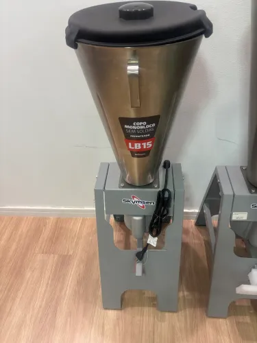 Liquidificador 15 lts basculante