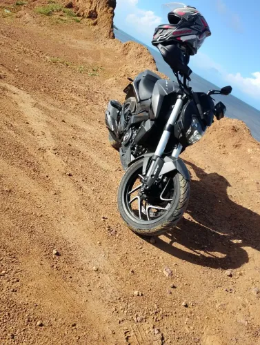 Bajaj dominar 400. Pneus novos só pegar e andar, pronta pra tranferir