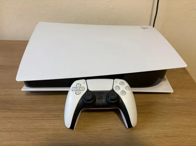 PlayStation 5 Edição Mídia Física e Digital 825GB 1 Controle Branco Sony Com Caixa