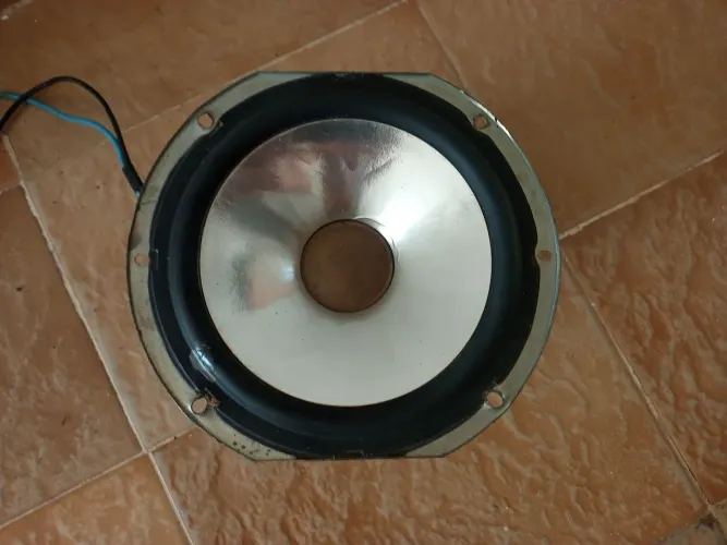 Auto falante sub de 8 polegadas