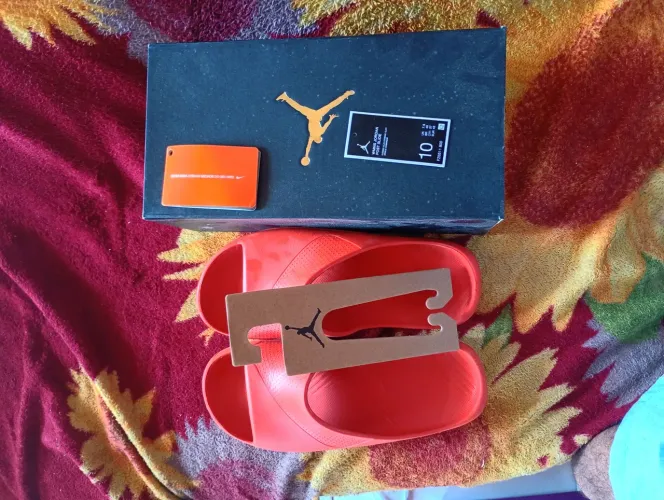 Vendo ou troco chinela Jordan 