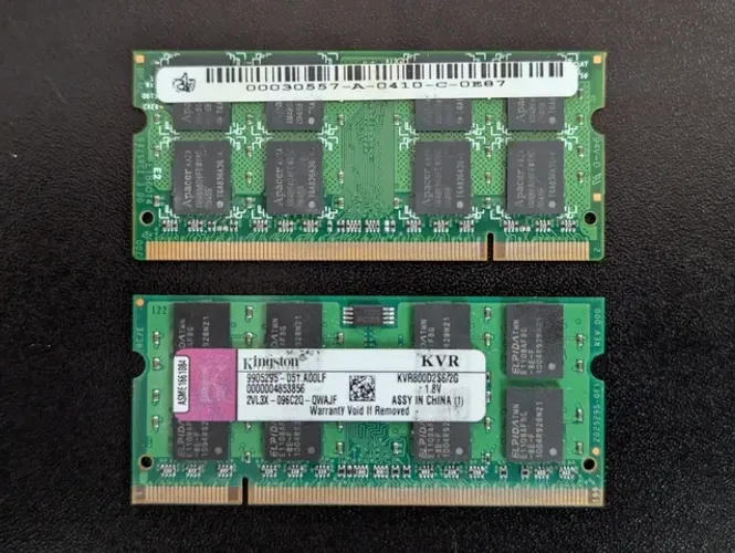 Kit 2 Memórias RAM DDR2 4GB para Notebook (2x2GB)