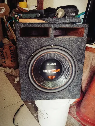 Alto falante Bomber outdoor 12 polegadas 500 RMS + caixa projetada, NÃO TEM MENOR PREÇO.