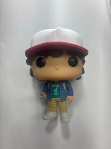 Funko pop Dustin Stranger things