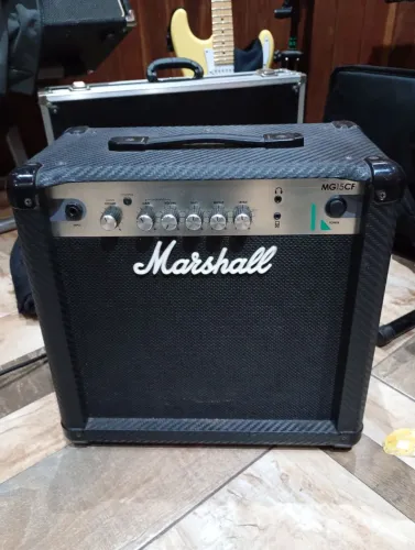 Amplificador Marshall MG15CF