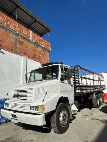 Mercedes bens 1618 