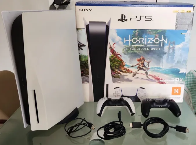 Ps5 usado com 2 controles e jogos
