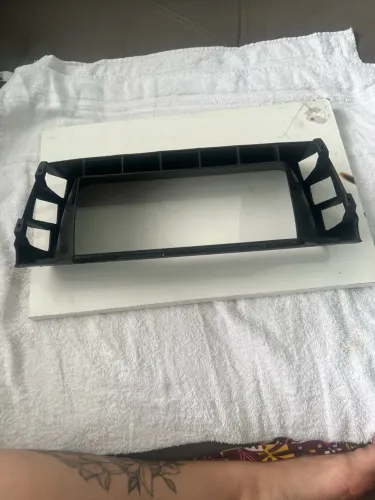 Moldura painel satélite - original