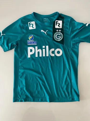 Camisa Goiás 2013 home, #10 utilizada e presenteda pelo jogador Hugo
