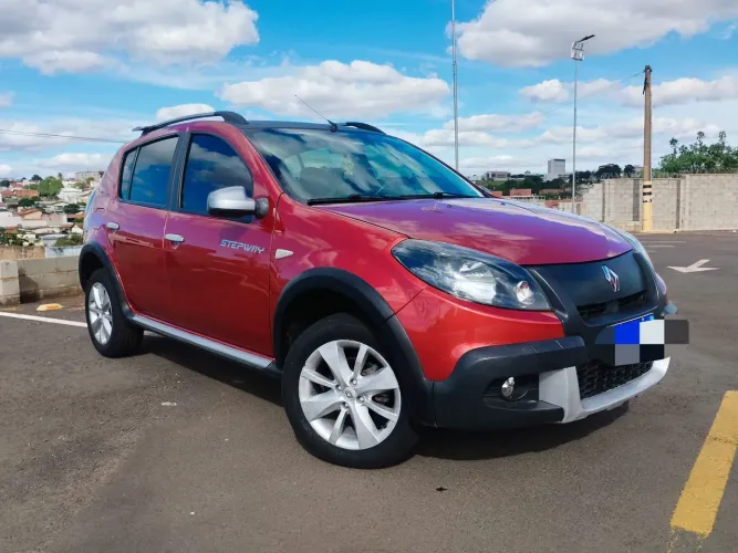 Renault Sandero Stepway Hi-flex 1.6 16V 5P Aut. 2013