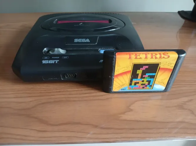 MEGA DRIVE 2 COM TETRIS