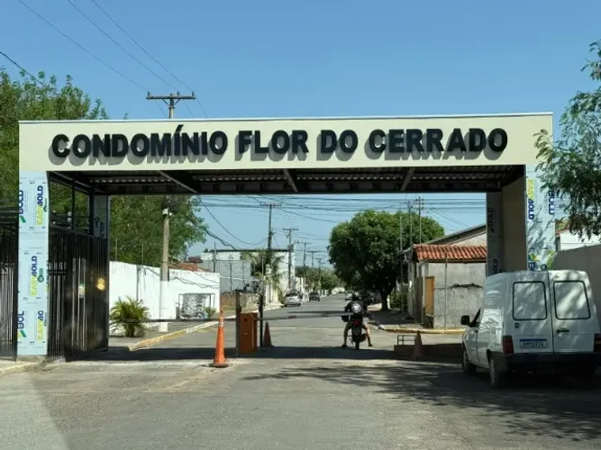 Casa para venda, 52m², 2 quartos , Bairro Tijucal, Condomínio Flor do Cerrado, Cuiabá-MT