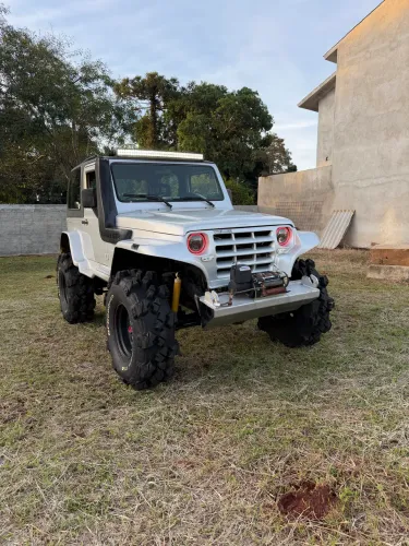 Troller T-4 4X4 3.0 TB Int. Cap. Rígida Diesel 2008