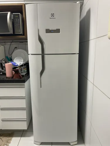 Geladeira Duplex Frostfree 371litros em perfeito estado