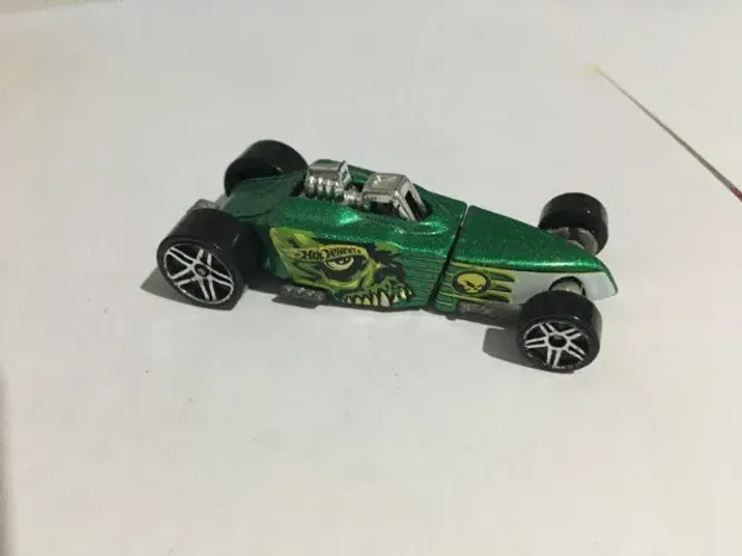 Carrinho Hot Wheels Tire Fryer