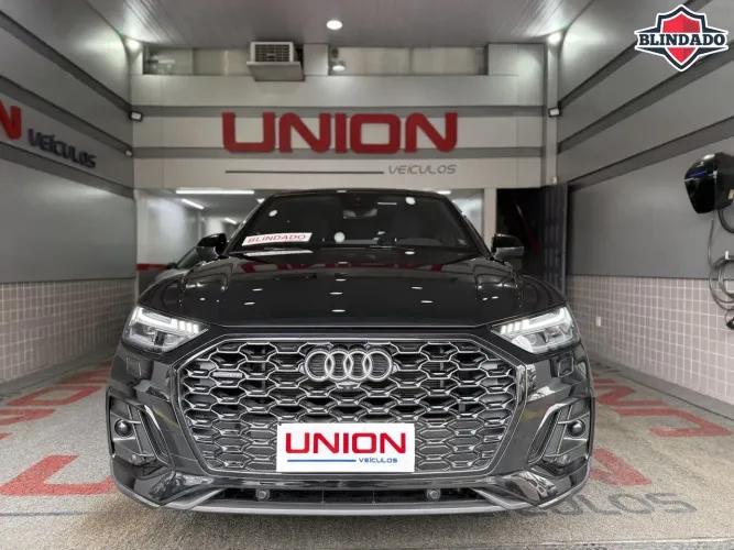 Audi Q5 Perf. Black 2.0 TFSIe S.tr. QT (hib.) 2023