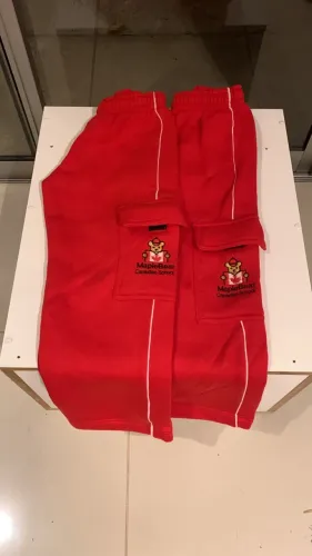 Uniforme MapleBear/ calça moleton- TAM 6 -3 unid