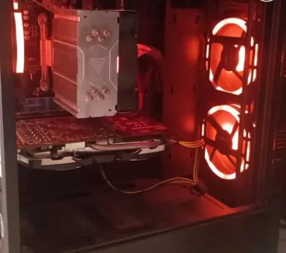 PC Gamer Ryzen 5 4500 + RX 570 8GB + 16GB RAM